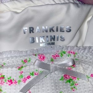 Frankie’s tia bikini bottom in day lily